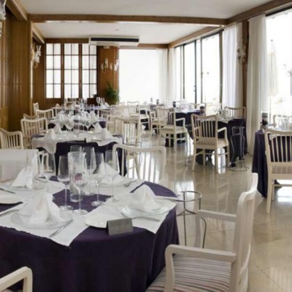 Especial vistas al mar en la Costa Brava: desayuno, cena y cava