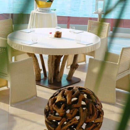 Lujo 5* con vistas al mar desde una preciosa Junior Suite con detalles románticos