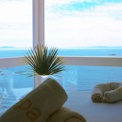 Lujo 5* con vistas al mar desde una preciosa Junior Suite con detalles románticos
