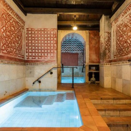 Escapada VIP: acceso termal, cena, rosa, velas, fruta con chocolate y mucho más