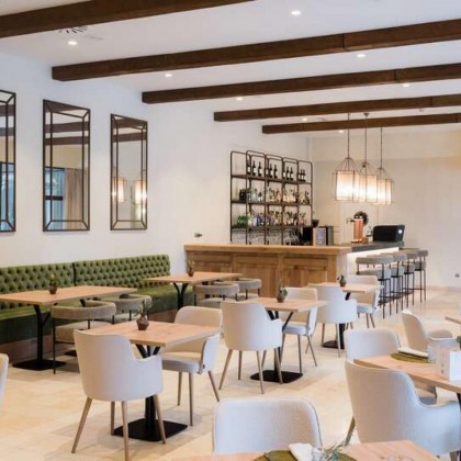 Escapada VIP: acceso termal, cena, rosa, velas, fruta con chocolate y mucho más