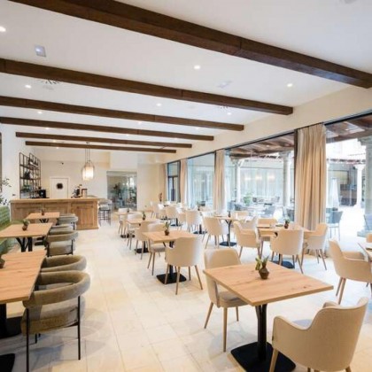 Escapada VIP: acceso termal, cena, rosa, velas, fruta con chocolate y mucho más