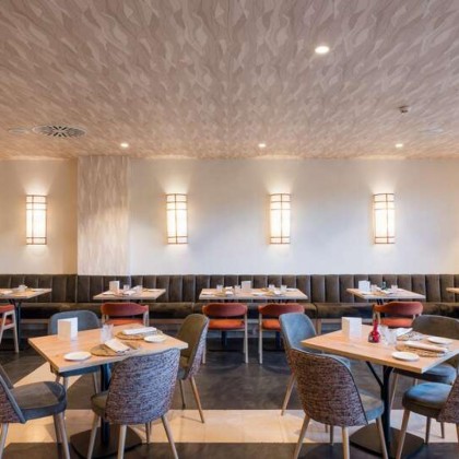 Escapada VIP: acceso termal, cena, rosa, velas, fruta con chocolate y mucho más