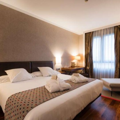 Escapada VIP: acceso termal, cena, rosa, velas, fruta con chocolate y mucho más