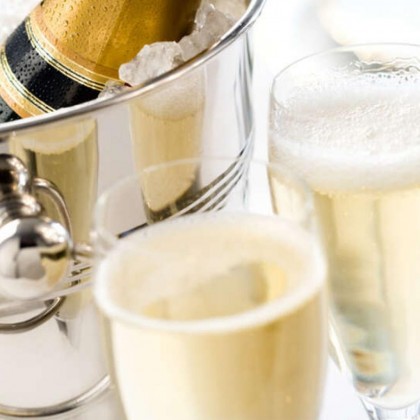 Escapada VIP: acceso termal, cena, rosa, velas, fruta con chocolate y mucho más