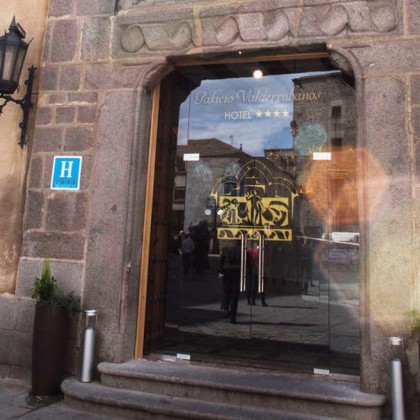 Escapada en un palacio elegante y medieval en Ávila