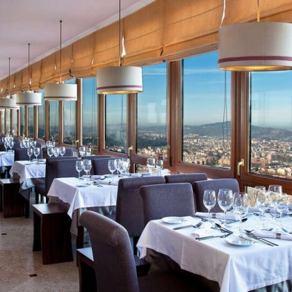Dner romantique et petit-déjeuner dans une chambre dhtel avec vue sur Braga 2 nuits