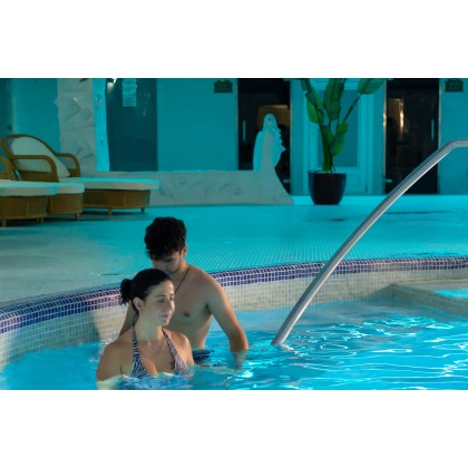 SPA PRIVADO (desde 1 persona a 12): circuito spa de 90min privado (incluye plato de fruta y copa de cava)