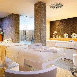 Regalo de Especial Navidad | Circuito Spa + Menú Legendario + Masaje 25' en Rock Spa Tenerife