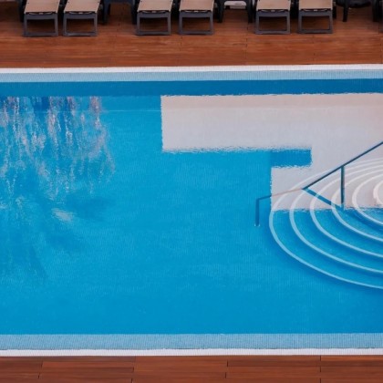 Regalo de Acceso a Piscina en Teide Esencias Spa