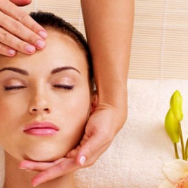Regalo de Cielo y Tierra | Masaje Craneofacial + Reflexología + Mascarilla Facial Hidratante en Spa Bull Vital Suites