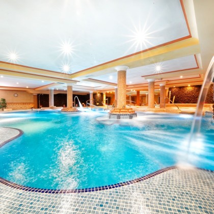 Regalo de Especial Navidad | Circuito Spa + Masaje 45' | Para 2 personas en Spa Bull Vital Suites