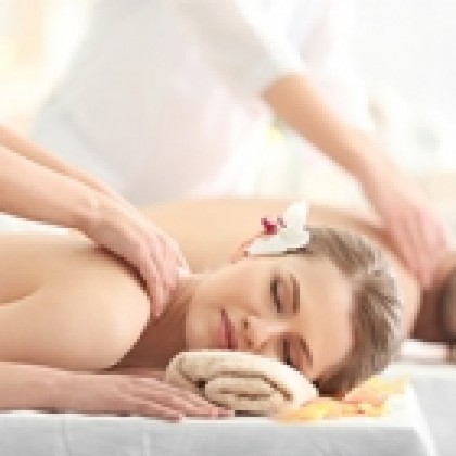 Regalo de ESPECIAL PAREJA Circuito Oliveres + Masaje de 55 min + Servicio de Té (Parejas) en Spa Les Oliveres
