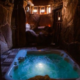 Regalo de Promoción Spa privado para 2 con cava en Spa Orgullo Rural