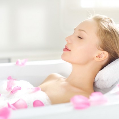 Regalo de CORPORAL HIDROTERAPIA E HIDRATACIÓN en Nammu Spa Area Vincci Costa Golf