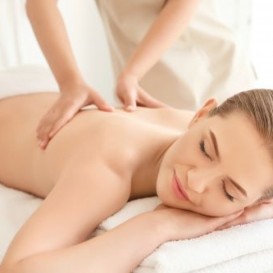 Regalo de MASAJE CELTA DE PIEDRAS CALIENTES Y FRÍAS | 20 min en Nammu Spa Area Vincci Costa Golf