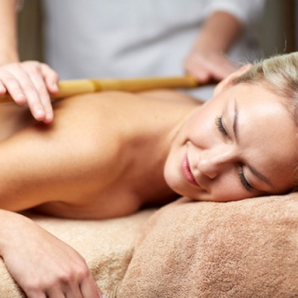 Regalo de Masaje con cañas de bambú en Spa Wellness El Cercado