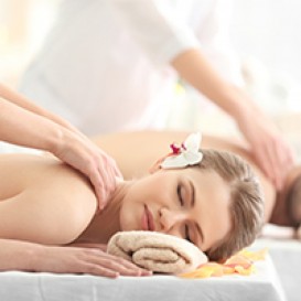 Regalo de ESPECIAL PAREJA Circuito Playa Granada + Masaje de 25 min + Servicio de Té (Parejas) en Spa Playa Granada H