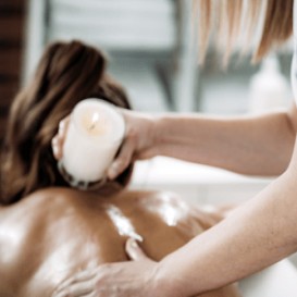 Regalo de Masaje Velas Calientes en Spa Kumaras