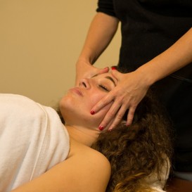 Bon Cadeau de massage relax du visage, du cou et de la bière en couple dans le Beer Spa Granada