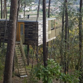 Voucher nas Cabañitas del Bosque com Pequeno-almoço e Kit de Lenha