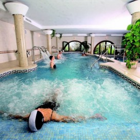 Spa de presentes e jantar no BlueSense Sierra de Madrid