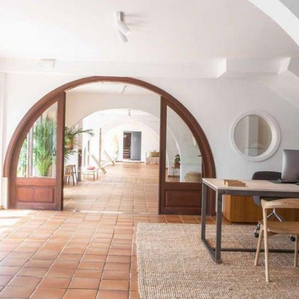 Escapadela de sonho em Maiorca com vista para o mar, jantar e um pormenor no quarto