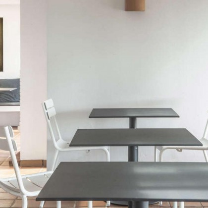 Escapada de ensueño en Mallorca con vista al mar, cena y detalle en la habitación