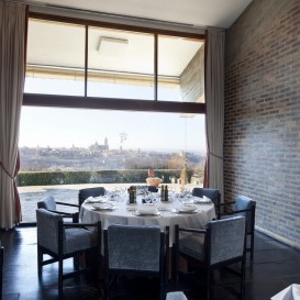 Give away 5 nights with breakfast for two in Parador