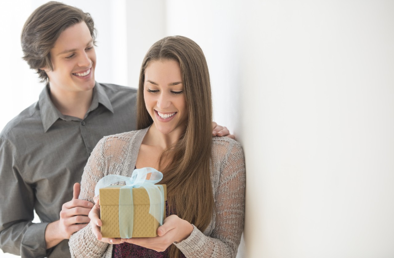 5 ideas de regalos para tu novia en fechas especiales - Blog