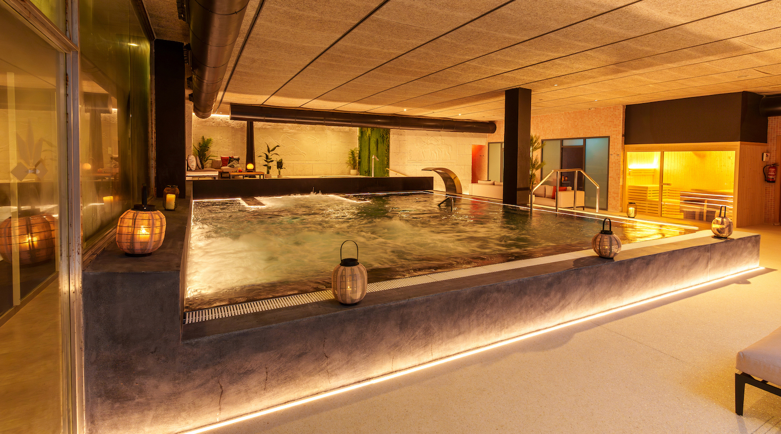 AZZ Valencia Congress Spa