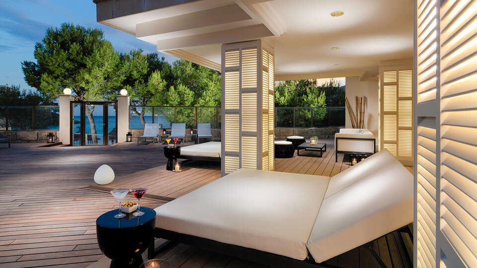 H10 Bluemar (Adults Only) 