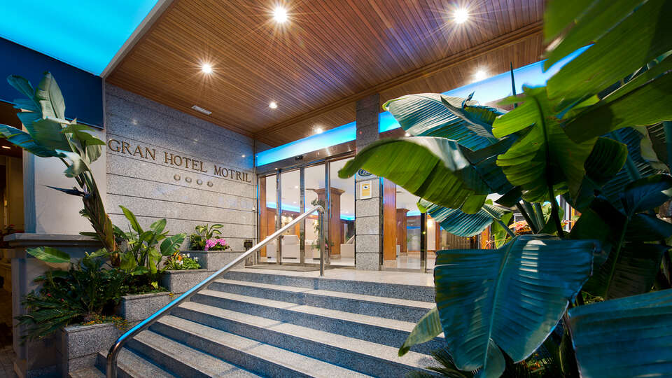 Elba Motril Beach & Business Hotel