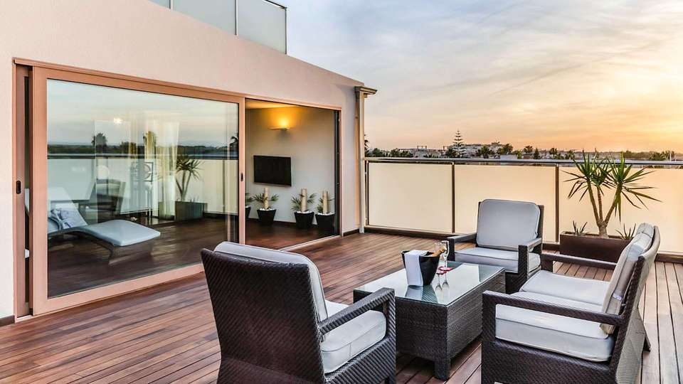 Hotel 525