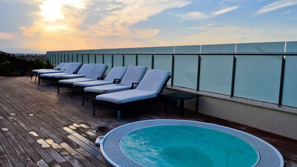 Hotel 525