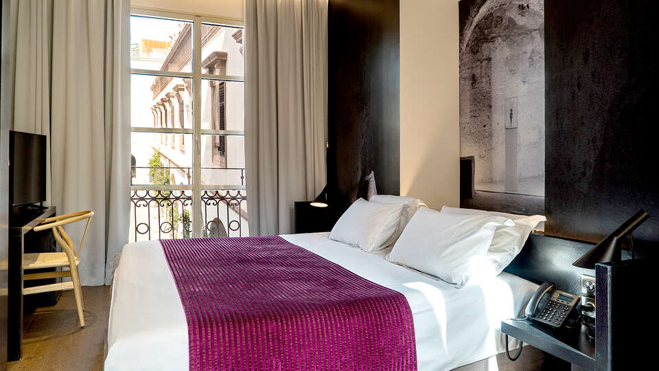 Aire Hotel & Ancient Baths Almería