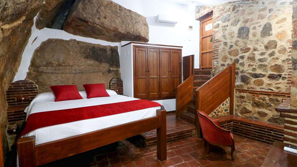 Hotel Monasterio de Rocamador