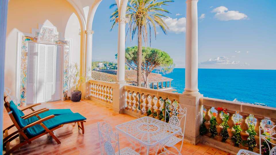 Hotel Roger de Flor Seleqtta